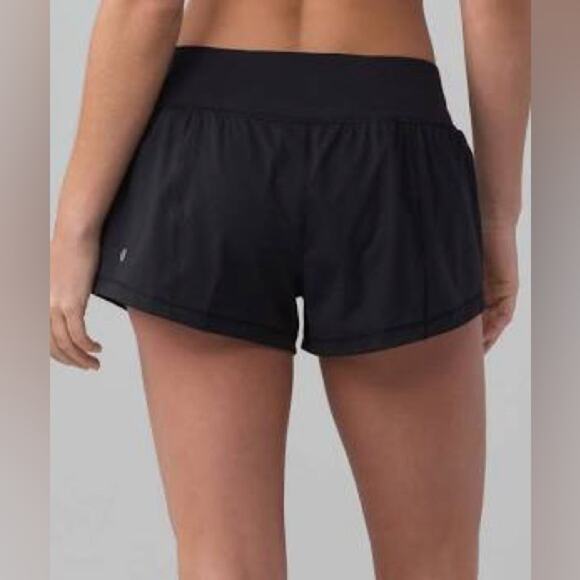 Lululemon Final Lap Short (2.5") in Black Women's 6 - Picture 7 of 7